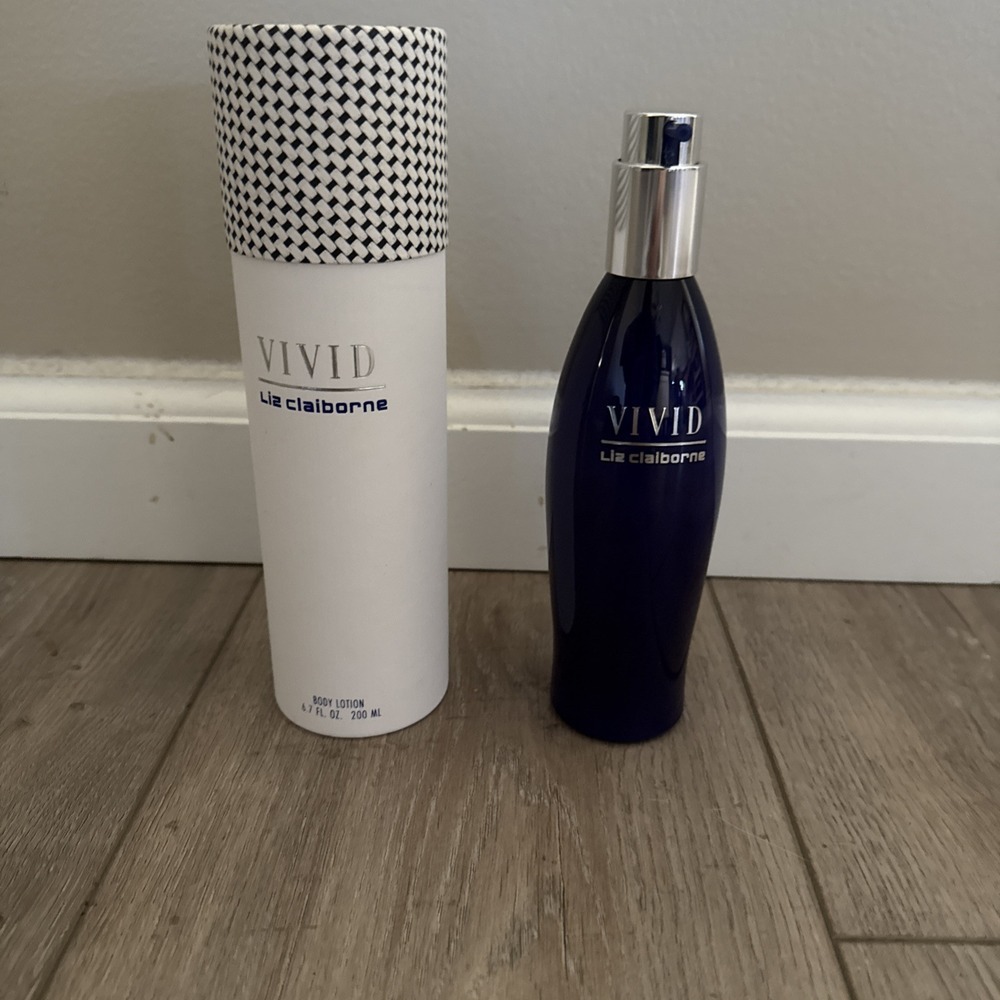 NEW Vivid by Liz Claiborne 6.7 fl oz Body Lotion for Women W/box